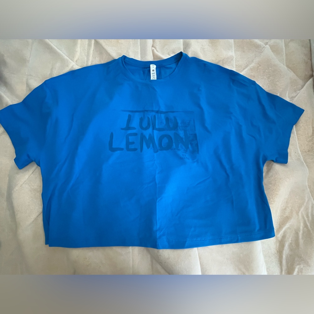 🍋 EUC Lululemon Abrasion-Resistant Training Tee *Ed Curtis - Poolside - Sz 10